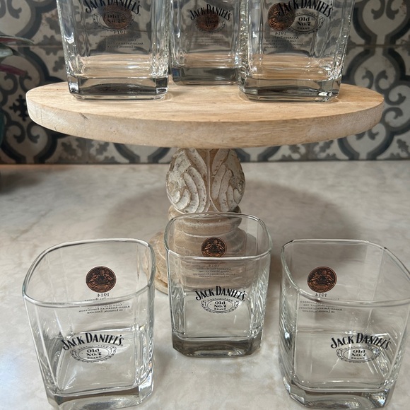 VINTAGE COLLECTOR’S JACK DANIELS 1914 GOLD MEDAL AWARD WHISKEY GLASSES- set of 6 - Picture 4 of 8